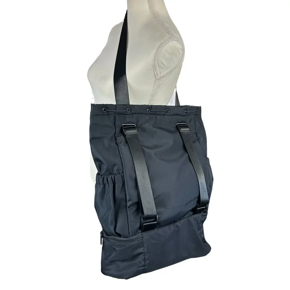 Beyond Yoga Convertible Gym Bag Black Adjustable Backpack Zipped Athleisure Tote